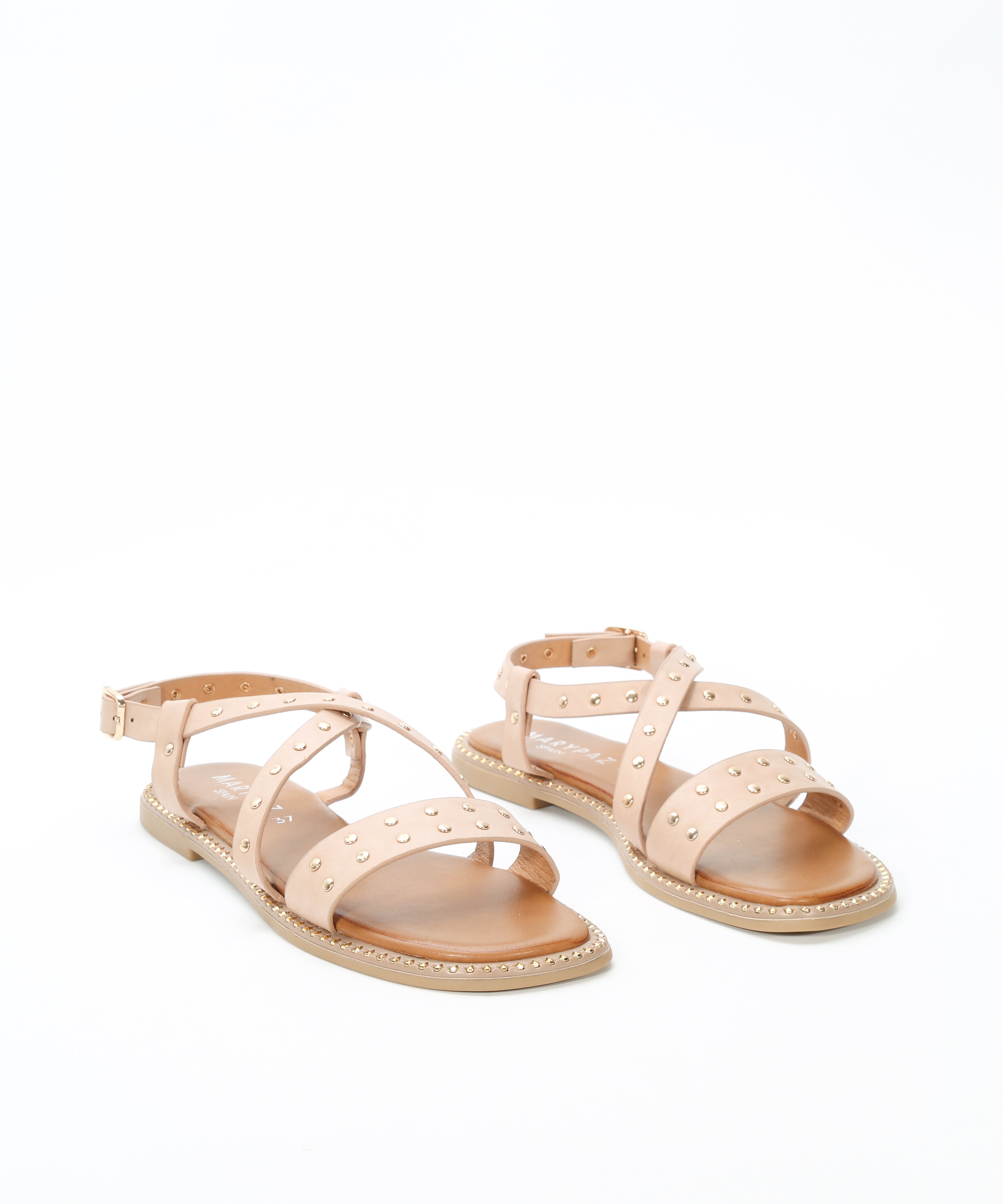 Sandalias planas tachas